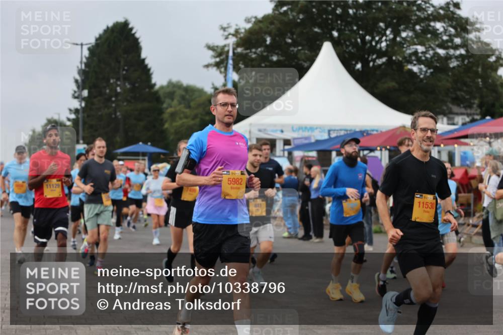 13.09.2026 - Kiel Lauf Andreas Tolksdorf http://msf.ph/oto/10338796 13.09.2026 09:55:19 Kiellinie 11129, 139, 5982, 811, 11530 meine-sportfotos.de