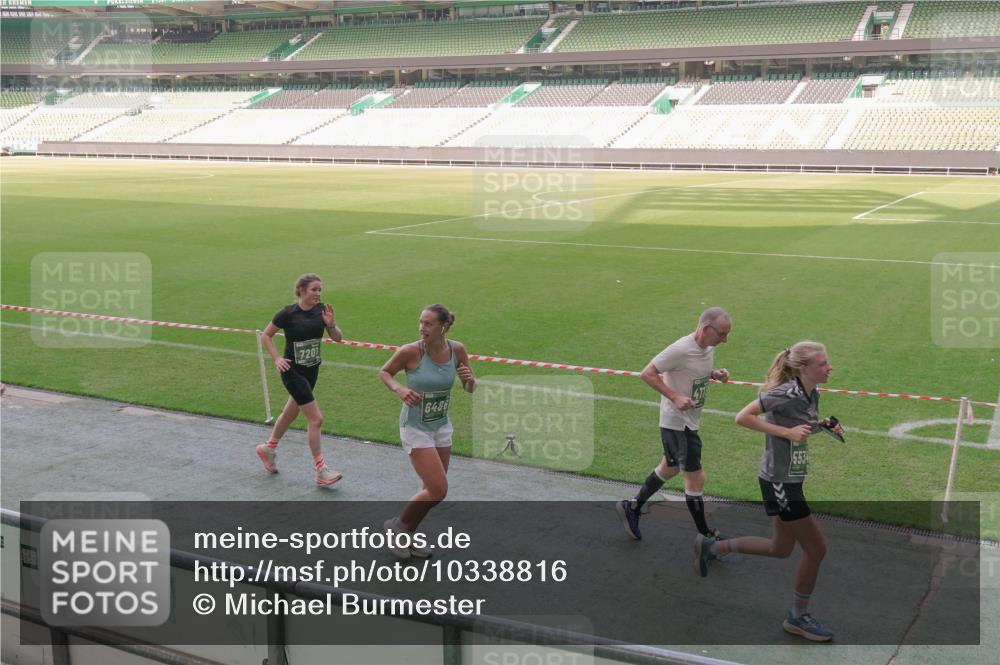13.09.2026 - 21. swb-Marathon Bremen Michael Burmester http://msf.ph/oto/10338816 13.09.2026 13:17:13 Laufen im Stadion 134, 153, 231, 267, 271, 311, 449, 588, 598, 612, 653, 990, 1057, 1185, 1312, 1424, 1425, 1465, 1539, 1790, 1813, 1825, 1987, 2013, 2067, 2096, 2218, 2259, 2351, 2363, 2381, 2389, 2419, 2468, 2532, 2550, 2562, 2579, 2586, 2601, 2647, 2655, 2664, 2678, 2698, 2778, 2797, 2799, 2821, 2846, 2893, 2974, 2984, 2996, 3001, 3104, 3133, 3180, 3195, 3213, 3237, 3314, 3331, 3337, 3366, 3387, 3421, 3431, 3479, 3486, 3501, 3506, 3512, 3548, 3654 meine-sportfotos.de