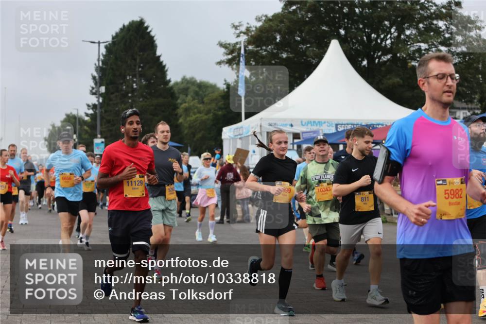 13.09.2026 - Kiel Lauf Andreas Tolksdorf http://msf.ph/oto/10338818 13.09.2026 09:55:19 Kiellinie 415, 6656, 11129, 5262, 66, 10343, 811, 39, 5982 meine-sportfotos.de