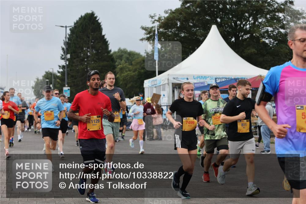 13.09.2026 - Kiel Lauf Andreas Tolksdorf http://msf.ph/oto/10338822 13.09.2026 09:55:20 Kiellinie 415, 6656, 38, 1129, 5262, 39, 7499, 1034, 811, 1, 5 meine-sportfotos.de