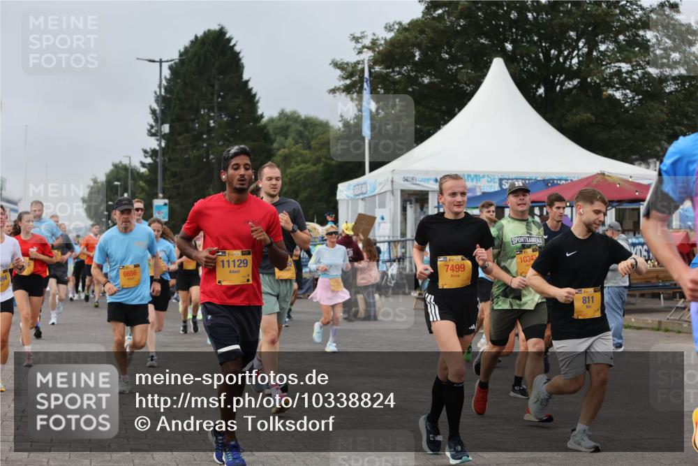 13.09.2026 - Kiel Lauf Andreas Tolksdorf http://msf.ph/oto/10338824 13.09.2026 09:55:20 Kiellinie 6656, 38, 11129, 7499, 10343, 39, 811 meine-sportfotos.de