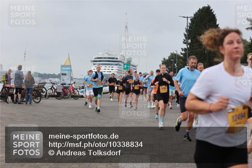 13.09.2026 - Kiel Lauf Andreas Tolksdorf http://msf.ph/oto/10338834 13.09.2026 09:55:22 Kiellinie 12494 meine-sportfotos.de
