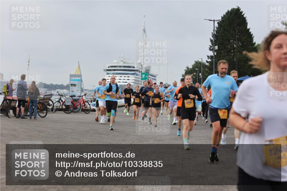 13.09.2026 - Kiel Lauf Andreas Tolksdorf http://msf.ph/oto/10338835 13.09.2026 09:55:23 Kiellinie 1249 meine-sportfotos.de