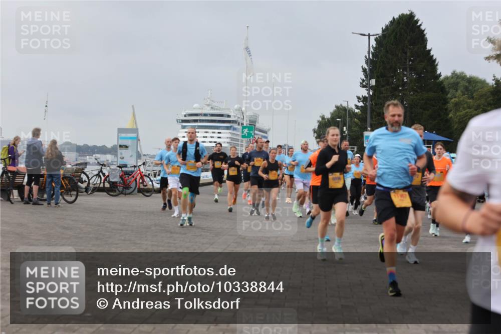 13.09.2026 - Kiel Lauf Andreas Tolksdorf http://msf.ph/oto/10338844 13.09.2026 09:55:23 Kiellinie  meine-sportfotos.de