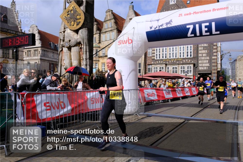 13.09.2026 - 21. swb-Marathon Bremen Tim E. http://msf.ph/oto/10338848 13.09.2026 11:08:56 Ziel 10229, 10399, 10609, 11065, 11358, 11421, 11678, 11710, 11718, 11834, 11888, 11968, 12162, 12410, 12516, 12517 meine-sportfotos.de