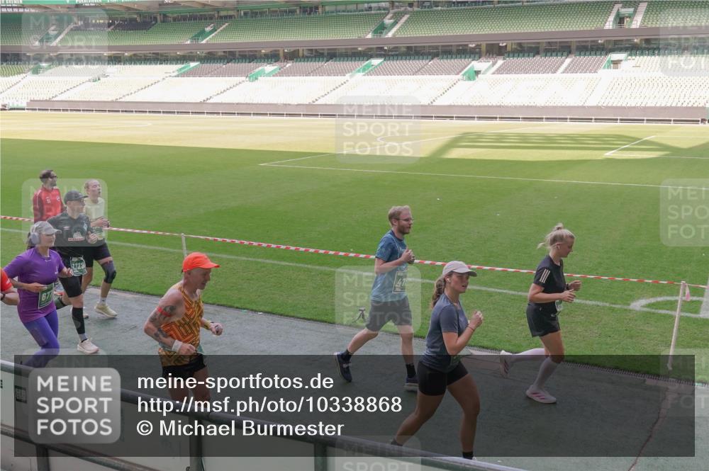 13.09.2026 - 21. swb-Marathon Bremen Michael Burmester http://msf.ph/oto/10338868 13.09.2026 13:17:19 Laufen im Stadion 134, 153, 231, 267, 271, 311, 404, 449, 588, 612, 653, 732, 837, 990, 1057, 1185, 1312, 1424, 1425, 1465, 1539, 1790, 1813, 1825, 1844, 1987, 2056, 2067, 2096, 2259, 2351, 2357, 2358, 2363, 2381, 2389, 2419, 2532, 2550, 2562, 2579, 2586, 2601, 2647, 2655, 2664, 2678, 2698, 2778, 2797, 2799, 2821, 2846, 2880, 2893, 2974, 2984, 2996, 3001, 3104, 3133, 3146, 3180, 3195, 3210, 3213, 3237, 3314, 3331, 3337, 3366, 3387, 3421, 3431, 3479, 3501, 3506, 3512, 3537, 3548, 3633, 3654 meine-sportfotos.de
