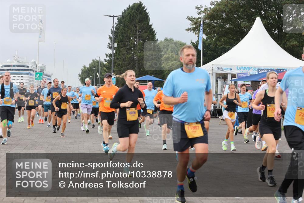 13.09.2026 - Kiel Lauf Andreas Tolksdorf http://msf.ph/oto/10338878 13.09.2026 09:55:24 Kiellinie 1192, 8896, 11867, 9761, 100 meine-sportfotos.de