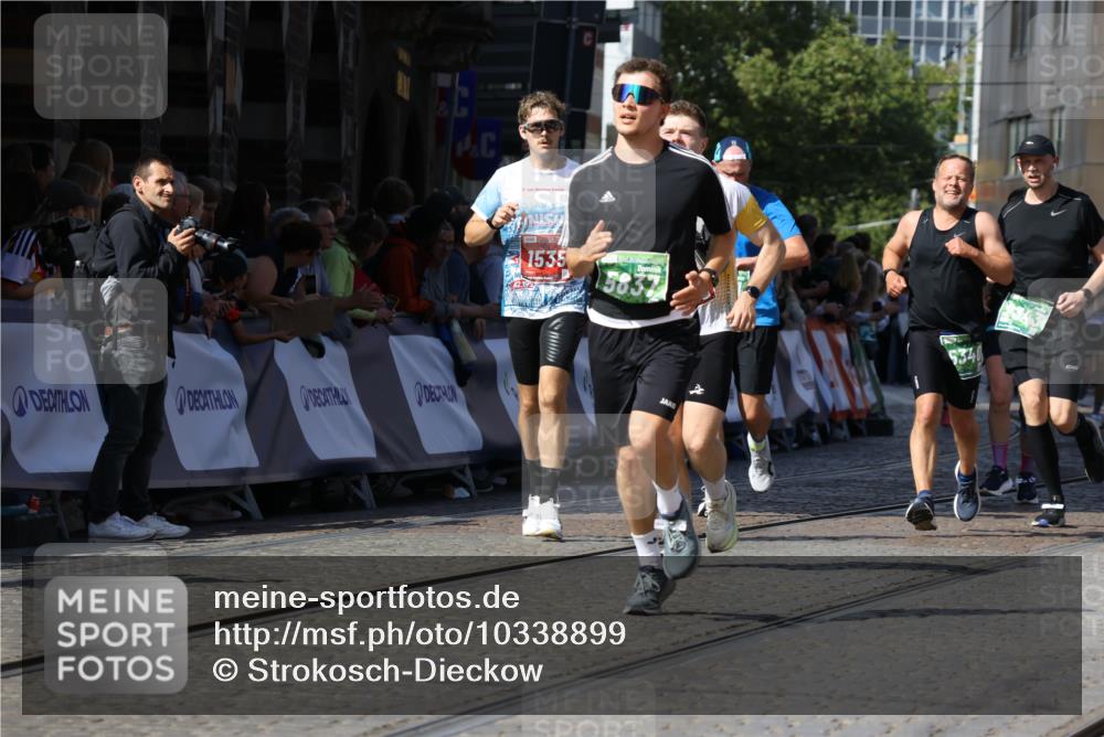 13.09.2026 - 21. swb-Marathon Bremen Strokosch-Dieckow http://msf.ph/oto/10338899 13.09.2026 13:19:58 Ziel 161, 461, 926, 1010, 1232, 1281, 1468, 1535, 1642, 2870, 2906, 3966, 4455, 4479, 4480, 4977, 4978, 7037, 7140, 7268, 7655, 7945, 8153, 8185, 9359, 9984, 13163, 205, 431, 655, 1058, 1252, 1390, 1537, 1931, 2122, 2343, 2807, 2885, 2903, 3685, 3690, 4287, 5340, 5389, 5837, 6663, 7341, 7531, 9518, 9756 meine-sportfotos.de