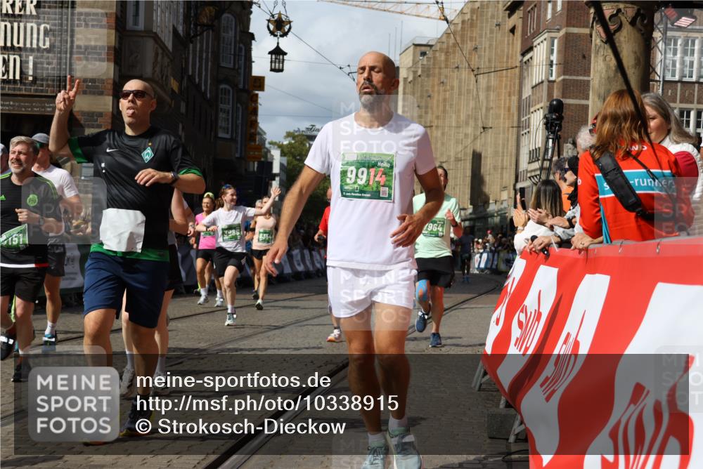 13.09.2026 - 21. swb-Marathon Bremen Strokosch-Dieckow http://msf.ph/oto/10338915 13.09.2026 13:31:44 Ziel 922, 1600, 1627, 2244, 2602, 2707, 3152, 3343, 3392, 3396, 3579, 3762, 3859, 4258, 4477, 4889, 5375, 5504, 5673, 5720, 5765, 5979, 6039, 6147, 6619, 6968, 6971, 7001, 7296, 7812, 8035, 8239, 8339, 8342, 8522, 8726, 9147, 9155, 9337, 9822, 13066, 578, 846, 3205, 3244, 3278, 3946, 3989, 4030, 4979, 4998, 5158, 5325, 5363, 5899, 6354, 7242, 7790, 7964, 8048, 8078, 8247, 8610, 8970, 9016, 9188, 9785 meine-sportfotos.de