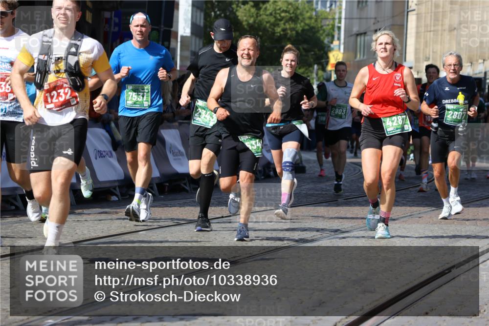 13.09.2026 - 21. swb-Marathon Bremen Strokosch-Dieckow http://msf.ph/oto/10338936 13.09.2026 13:19:59 Ziel 161, 461, 926, 1010, 1232, 1281, 1468, 1535, 1642, 2870, 2906, 3966, 4101, 4455, 4479, 4480, 4977, 4978, 7037, 7140, 7268, 7655, 8153, 8185, 9359, 9984, 13163, 205, 431, 655, 1058, 1252, 1390, 1537, 1750, 1931, 2122, 2343, 2807, 2885, 2903, 3685, 3690, 4287, 5340, 5389, 5837, 6663, 7341, 7531, 7664, 9518, 9756 meine-sportfotos.de