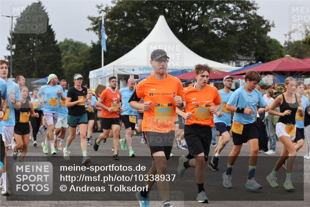 13.09.2026 - Kiel Lauf Andreas Tolksdorf http://msf.ph/oto/10338937 13.09.2026 09:55:26 Kiellinie 1192, 1147, 9420, 12445, 48, 8079, 1427, 2225 meine-sportfotos.de