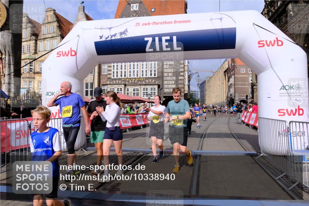 13.09.2026 - 21. swb-Marathon Bremen Tim E. http://msf.ph/oto/10338940 13.09.2026 11:09:02 Ziel 10399, 10469, 10599, 10609, 11053, 11358, 11421, 11434, 11678, 11710, 11718, 11834, 12162, 12256, 12353, 12438, 12517 meine-sportfotos.de