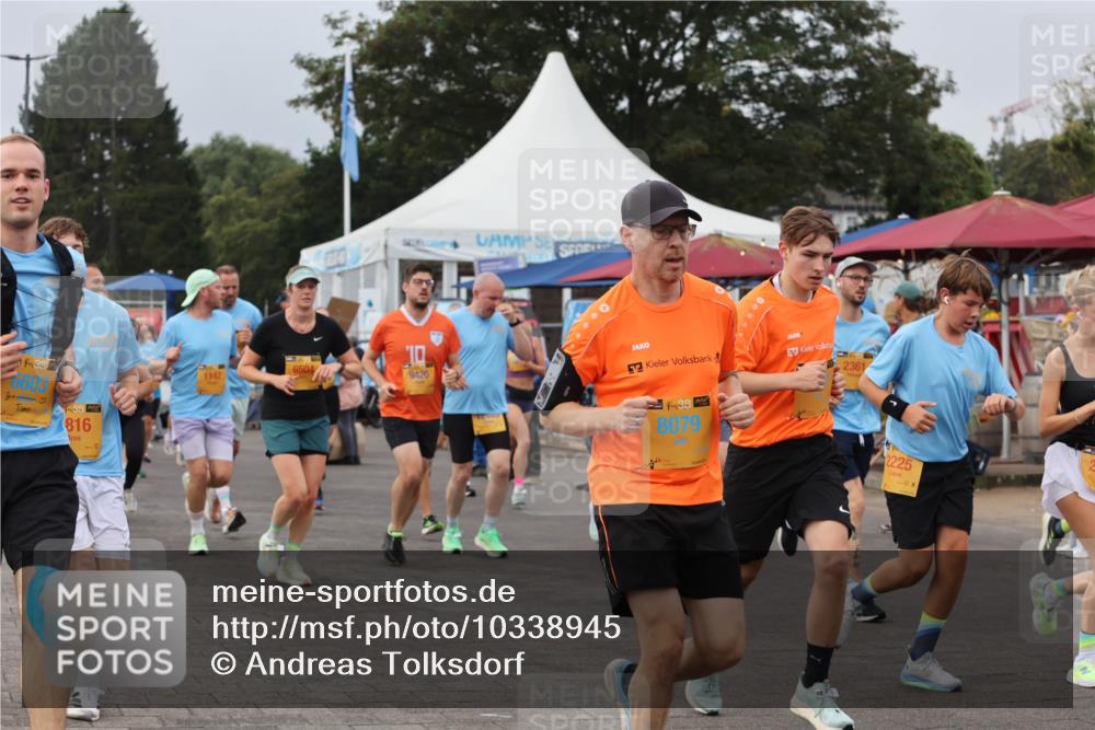 13.09.2026 - Kiel Lauf Andreas Tolksdorf http://msf.ph/oto/10338945 13.09.2026 09:55:26 Kiellinie 4, 38, 6603, 1, 39, 816, 1147, 6504, 9420, 38, 8079, 2361, 2225 meine-sportfotos.de