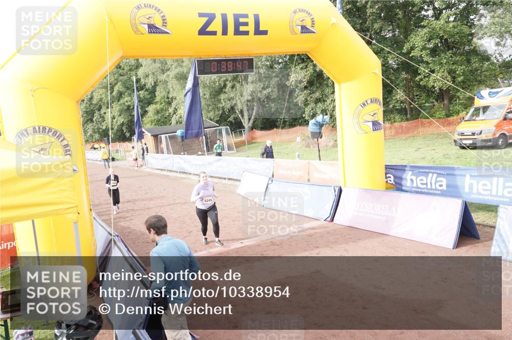 13.09.2026 - Airport Race Dennis Weichert http://msf.ph/oto/10338954 13.09.2026 10:40:21 Ziel 5249 meine-sportfotos.de
