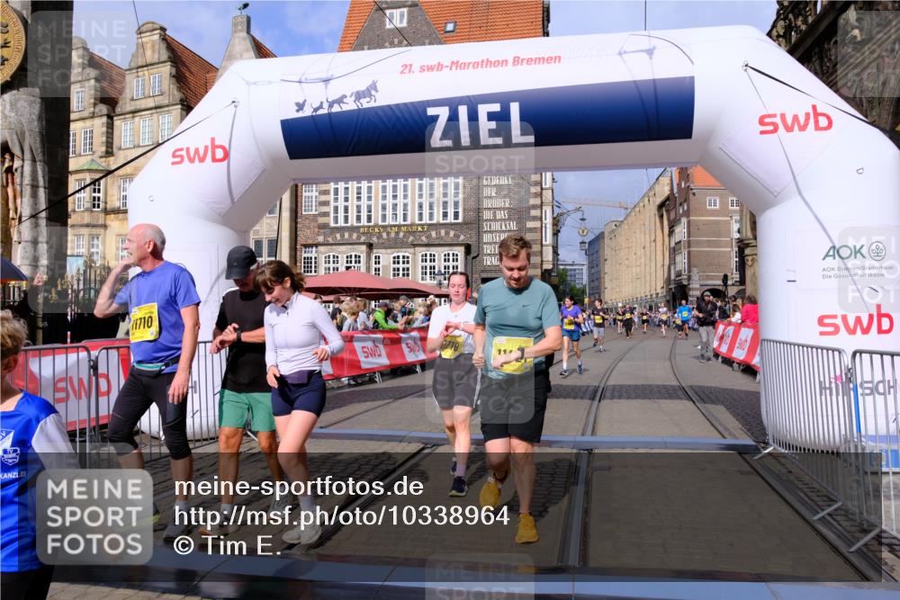 13.09.2026 - 21. swb-Marathon Bremen Tim E. http://msf.ph/oto/10338964 13.09.2026 11:09:02 Ziel 10399, 10469, 10599, 10609, 11053, 11358, 11421, 11434, 11678, 11710, 11718, 11834, 12162, 12256, 12353, 12438, 12517 meine-sportfotos.de
