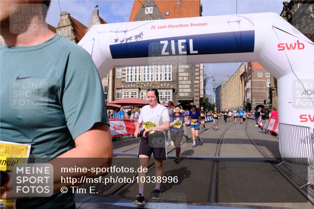 13.09.2026 - 21. swb-Marathon Bremen Tim E. http://msf.ph/oto/10338996 13.09.2026 11:09:04 Ziel 10399, 10469, 10599, 10609, 11053, 11074, 11358, 11421, 11434, 11710, 11718, 11834, 12162, 12256, 12353, 12438, 12517 meine-sportfotos.de