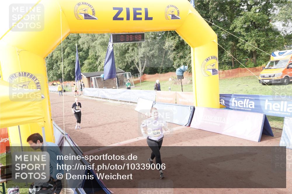 13.09.2026 - Airport Race Dennis Weichert http://msf.ph/oto/10339006 13.09.2026 10:40:22 Ziel 5006, 5249 meine-sportfotos.de