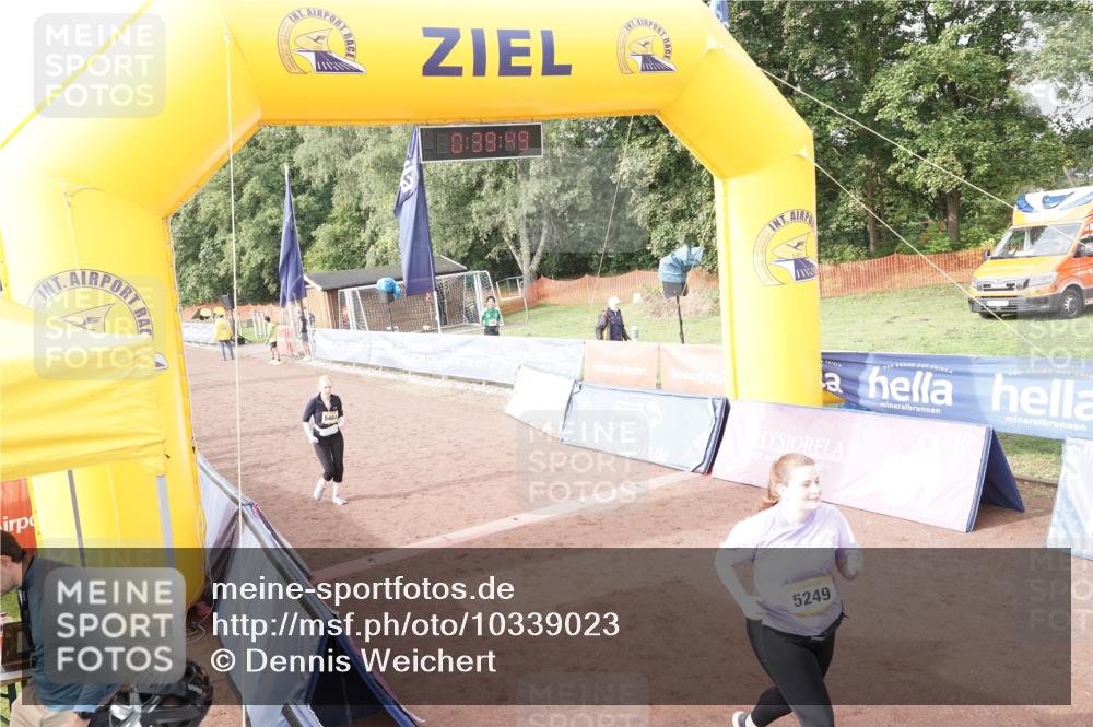 13.09.2026 - Airport Race Dennis Weichert http://msf.ph/oto/10339023 13.09.2026 10:40:22 Ziel 5006, 5249 meine-sportfotos.de