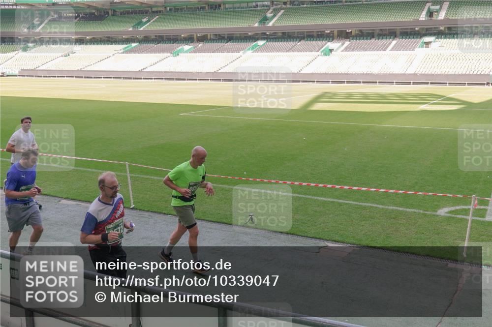13.09.2026 - 21. swb-Marathon Bremen Michael Burmester http://msf.ph/oto/10339047 13.09.2026 13:17:48 Laufen im Stadion 134, 153, 267, 271, 311, 404, 449, 546, 588, 732, 753, 837, 990, 1057, 1424, 1425, 1465, 1539, 1790, 1813, 1825, 1844, 1868, 1987, 2056, 2067, 2096, 2123, 2259, 2357, 2358, 2363, 2381, 2389, 2419, 2532, 2550, 2562, 2586, 2601, 2614, 2647, 2655, 2778, 2797, 2821, 2849, 2857, 2879, 2880, 2893, 2974, 2984, 2996, 2999, 3096, 3100, 3104, 3146, 3180, 3195, 3210, 3213, 3314, 3337, 3366, 3421, 3431, 3476, 3479, 3501, 3506, 3537, 3548, 3633, 3654, 3740, 4478 meine-sportfotos.de