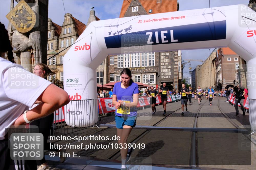 13.09.2026 - 21. swb-Marathon Bremen Tim E. http://msf.ph/oto/10339049 13.09.2026 11:09:07 Ziel 10217, 10399, 10469, 10599, 10609, 11053, 11074, 11358, 11421, 11434, 11710, 11718, 11812, 11834, 12256, 12353, 12438, 12517 meine-sportfotos.de