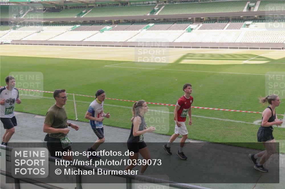 13.09.2026 - 21. swb-Marathon Bremen Michael Burmester http://msf.ph/oto/10339073 13.09.2026 13:17:53 Laufen im Stadion 134, 153, 267, 271, 311, 404, 449, 546, 588, 732, 753, 837, 990, 1057, 1424, 1425, 1539, 1790, 1813, 1825, 1844, 1868, 1987, 2056, 2067, 2096, 2123, 2137, 2259, 2294, 2357, 2358, 2363, 2381, 2389, 2419, 2453, 2532, 2550, 2562, 2586, 2601, 2614, 2647, 2655, 2797, 2821, 2849, 2857, 2879, 2880, 2893, 2984, 2996, 2999, 3096, 3100, 3104, 3146, 3180, 3195, 3210, 3213, 3314, 3337, 3366, 3421, 3431, 3476, 3479, 3501, 3506, 3537, 3548, 3633, 3654, 3740, 3879, 4478 meine-sportfotos.de