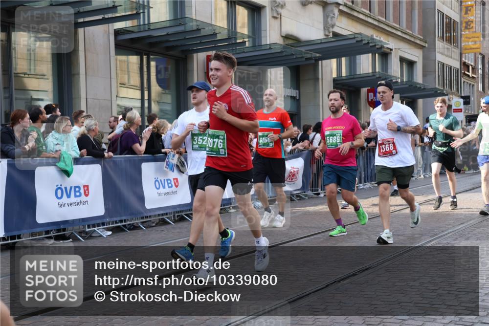 13.09.2026 - 21. swb-Marathon Bremen Strokosch-Dieckow http://msf.ph/oto/10339080 13.09.2026 13:26:38 Ziel 531, 946, 1493, 1494, 2089, 2454, 3076, 3302, 3510, 3527, 3852, 3893, 4121, 4327, 4397, 4441, 4563, 4598, 4919, 5054, 5689, 5937, 5943, 6314, 6455, 6580, 7027, 7072, 7246, 7317, 8112, 8303, 9150, 9511, 9551, 9854, 9878, 13097, 1368, 1649, 2434, 2658, 2779, 3526, 3603, 3852, 3983, 4077, 5747, 5992, 6230, 6289, 6375, 6548, 6639, 7626, 8817, 9260, 13195 meine-sportfotos.de