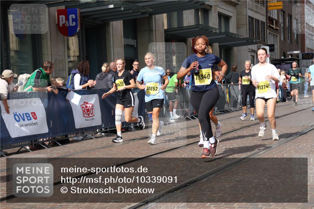 13.09.2026 - 21. swb-Marathon Bremen Strokosch-Dieckow http://msf.ph/oto/10339091 13.09.2026 11:06:14 Ziel 10323, 10376, 10654, 10681, 10682, 10795, 10849, 10852, 10853, 10989, 11021, 11028, 11240, 11340, 11374, 11432, 11729, 11849, 12146, 12217, 12479, 12485, 10204, 10375, 10382, 10619, 10662, 10681, 10682, 11029, 11132, 11156, 11164, 11460, 11477, 11674, 11690, 11775, 11786, 11849, 12186, 12479, 12486 meine-sportfotos.de