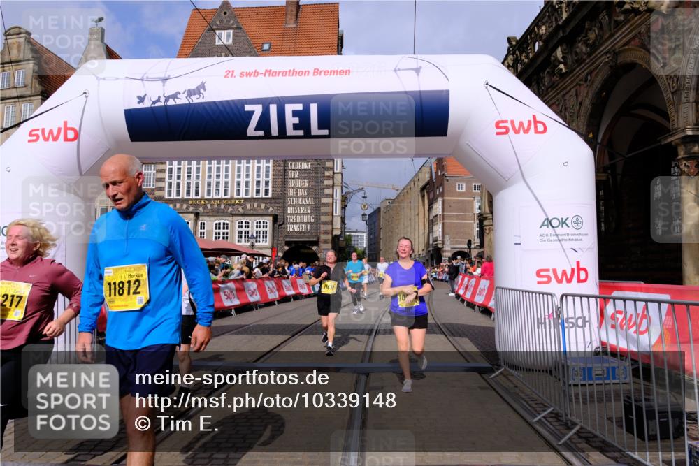 13.09.2026 - 21. swb-Marathon Bremen Tim E. http://msf.ph/oto/10339148 13.09.2026 11:09:16 Ziel 10217, 10321, 10455, 10469, 10570, 10599, 10630, 11011, 11053, 11074, 11138, 11434, 11531, 11812, 11905, 12192, 12256, 12337, 12353, 12438, 12517, 12554 meine-sportfotos.de