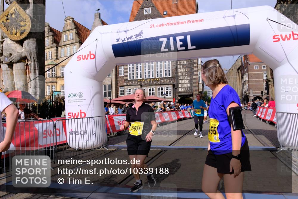 13.09.2026 - 21. swb-Marathon Bremen Tim E. http://msf.ph/oto/10339188 13.09.2026 11:09:18 Ziel 10217, 10321, 10455, 10570, 10599, 10630, 11011, 11053, 11074, 11091, 11138, 11304, 11434, 11531, 11578, 11812, 11905, 12192, 12337, 12353, 12438, 12554 meine-sportfotos.de