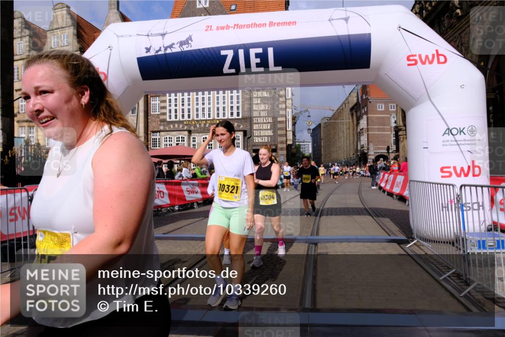 13.09.2026 - 21. swb-Marathon Bremen Tim E. http://msf.ph/oto/10339260 13.09.2026 11:09:25 Ziel 10217, 10314, 10321, 10455, 10570, 10630, 10686, 10983, 11011, 11091, 11138, 11304, 11531, 11578, 11764, 11812, 11905, 11987, 12155, 12192, 12337, 12554 meine-sportfotos.de