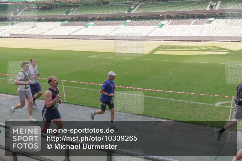 13.09.2026 - 21. swb-Marathon Bremen Michael Burmester http://msf.ph/oto/10339265 13.09.2026 13:18:28 Laufen im Stadion 311, 404, 486, 546, 588, 732, 753, 837, 921, 1057, 1424, 1425, 1431, 1506, 1765, 1790, 1813, 1844, 1868, 2056, 2067, 2096, 2123, 2137, 2224, 2294, 2357, 2358, 2389, 2419, 2453, 2532, 2550, 2557, 2563, 2586, 2601, 2614, 2622, 2647, 2655, 2786, 2843, 2845, 2849, 2857, 2879, 2880, 2893, 2944, 2983, 2984, 2999, 3031, 3046, 3072, 3096, 3100, 3104, 3146, 3180, 3189, 3195, 3198, 3210, 3285, 3287, 3314, 3337, 3421, 3431, 3476, 3479, 3537, 3548, 3619, 3633, 3654, 3740, 3879, 4478 meine-sportfotos.de