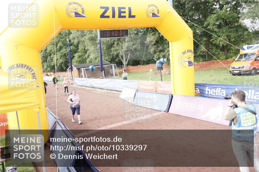 13.09.2026 - Airport Race Dennis Weichert http://msf.ph/oto/10339297 13.09.2026 10:41:05 Ziel 4087, 5131, 5137, 5162 meine-sportfotos.de