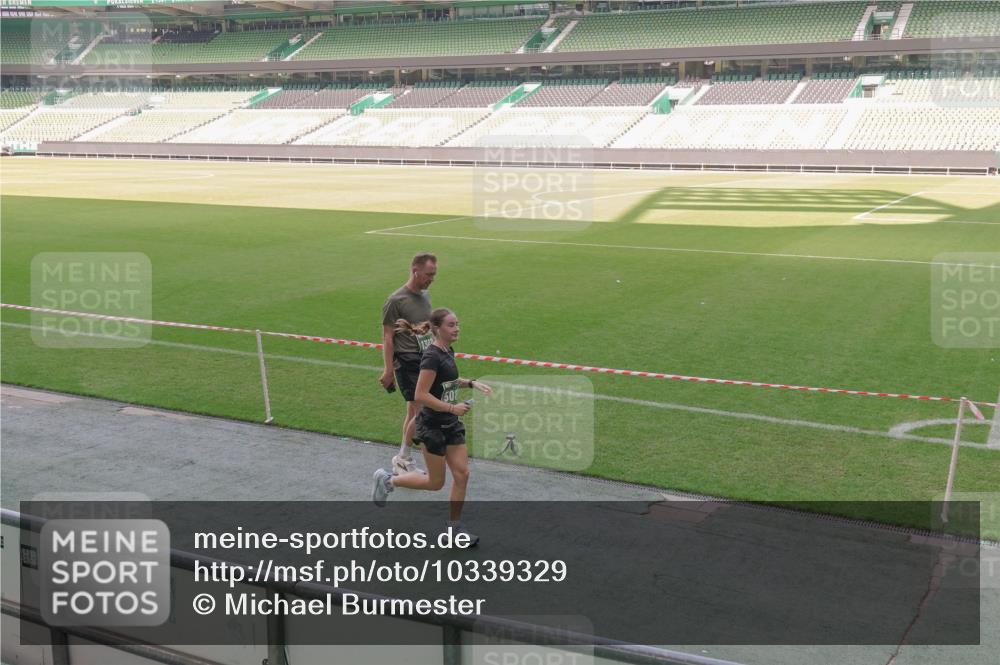 13.09.2026 - 21. swb-Marathon Bremen Michael Burmester http://msf.ph/oto/10339329 13.09.2026 13:18:40 Laufen im Stadion 311, 333, 404, 486, 512, 546, 588, 732, 753, 837, 921, 938, 1424, 1425, 1431, 1506, 1765, 1790, 1844, 1868, 2056, 2096, 2123, 2137, 2224, 2240, 2294, 2357, 2358, 2389, 2419, 2453, 2557, 2563, 2601, 2614, 2622, 2647, 2655, 2689, 2703, 2786, 2843, 2845, 2849, 2857, 2879, 2880, 2893, 2944, 2983, 2984, 2999, 3031, 3046, 3072, 3096, 3100, 3146, 3180, 3189, 3198, 3210, 3285, 3287, 3314, 3337, 3421, 3431, 3476, 3537, 3548, 3619, 3633, 3654, 3740, 3879, 4478 meine-sportfotos.de
