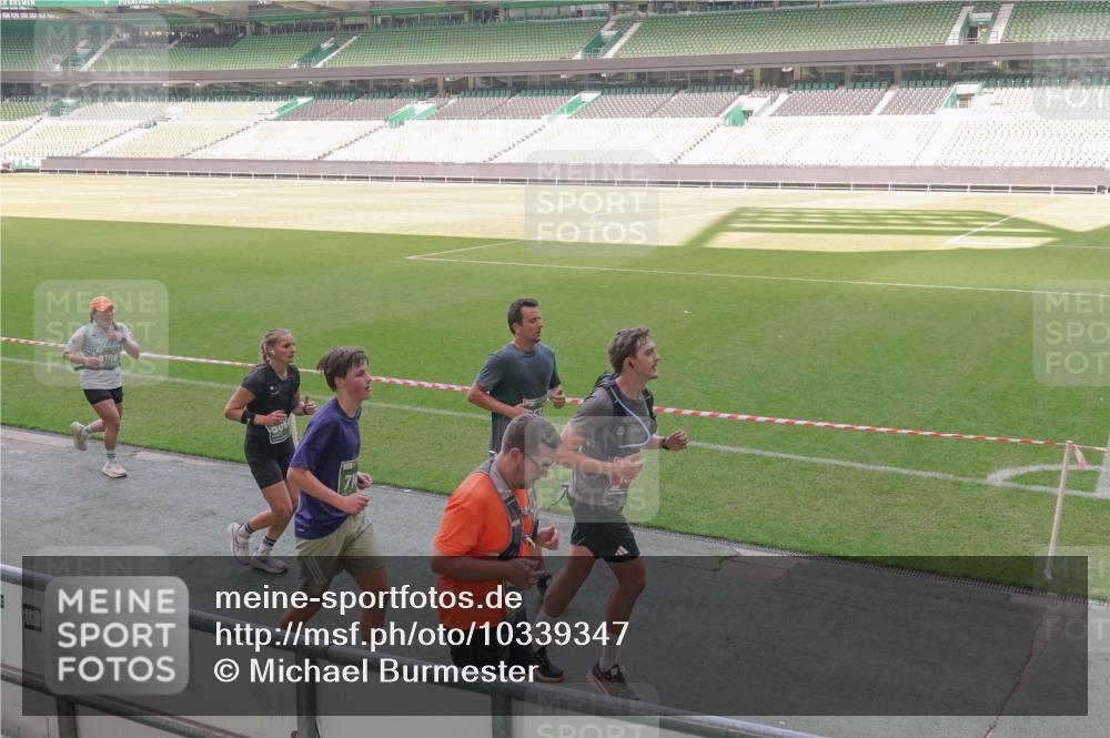 13.09.2026 - 21. swb-Marathon Bremen Michael Burmester http://msf.ph/oto/10339347 13.09.2026 13:18:44 Laufen im Stadion 311, 333, 404, 486, 512, 546, 732, 753, 837, 921, 938, 1424, 1425, 1431, 1506, 1765, 1790, 1844, 1868, 2056, 2096, 2123, 2137, 2224, 2240, 2294, 2315, 2357, 2358, 2389, 2419, 2453, 2557, 2563, 2601, 2614, 2622, 2647, 2689, 2703, 2786, 2843, 2845, 2849, 2857, 2879, 2880, 2893, 2944, 2983, 2984, 2999, 3031, 3046, 3072, 3096, 3100, 3146, 3180, 3189, 3198, 3210, 3285, 3287, 3337, 3421, 3431, 3476, 3537, 3548, 3619, 3633, 3654, 3740, 3879, 4478 meine-sportfotos.de