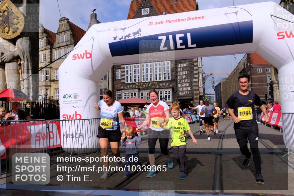 13.09.2026 - 21. swb-Marathon Bremen Tim E. http://msf.ph/oto/10339365 13.09.2026 11:09:33 Ziel 10314, 10321, 10556, 10570, 10630, 10664, 10686, 10694, 10769, 10823, 10983, 11091, 11138, 11304, 11578, 11764, 11882, 11883, 11914, 11915, 11987, 11995, 12155, 12322, 12337, 12491, 13607 meine-sportfotos.de