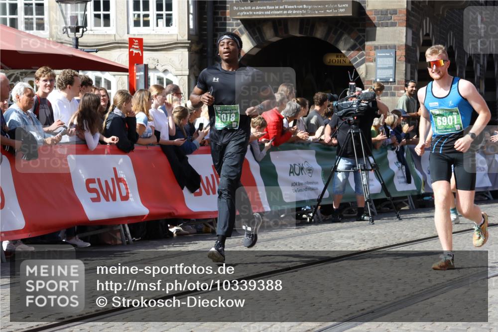 13.09.2026 - 21. swb-Marathon Bremen Strokosch-Dieckow http://msf.ph/oto/10339388 13.09.2026 13:20:17 Ziel 205, 411, 431, 495, 511, 1053, 1252, 1390, 1551, 1972, 2343, 2807, 3240, 3319, 3411, 3966, 4101, 4287, 5340, 5389, 5813, 5837, 6663, 7404, 7488, 7531, 8263, 9082, 9359, 13192, 201, 232, 334, 1197, 1646, 2493, 2577, 2953, 3813, 4351, 4358, 5137, 5450, 5493, 6495, 6496, 6901, 8178, 9047, 9721, 13222 meine-sportfotos.de