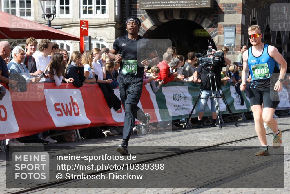 13.09.2026 - 21. swb-Marathon Bremen Strokosch-Dieckow http://msf.ph/oto/10339398 13.09.2026 13:20:17 Ziel 205, 411, 431, 495, 511, 1053, 1252, 1390, 1551, 1972, 2343, 2807, 3240, 3319, 3411, 3966, 4101, 4287, 5340, 5389, 5813, 5837, 6663, 7404, 7488, 7531, 8263, 9082, 9359, 13192, 201, 232, 334, 1197, 1646, 2493, 2577, 2953, 3813, 4351, 4358, 5137, 5450, 5493, 6495, 6496, 6901, 8178, 9047, 9721, 13222 meine-sportfotos.de