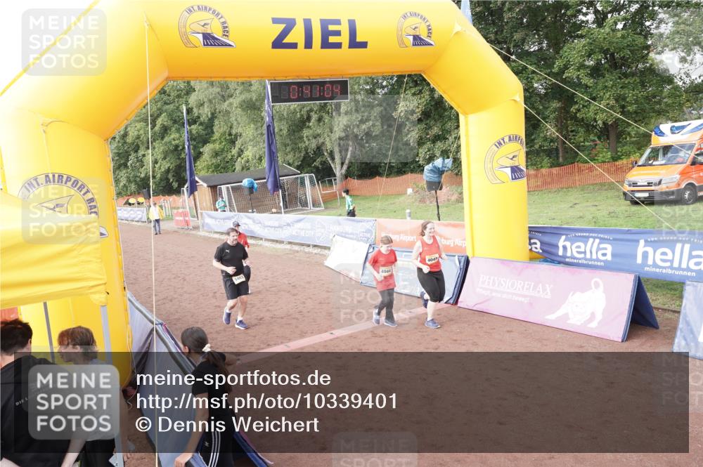 13.09.2026 - Airport Race Dennis Weichert http://msf.ph/oto/10339401 13.09.2026 10:41:37 Ziel 4044, 4045, 5066, 5403 meine-sportfotos.de