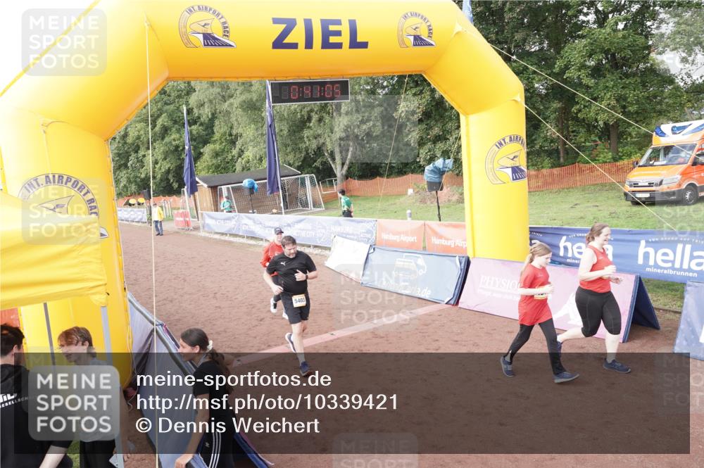 13.09.2026 - Airport Race Dennis Weichert http://msf.ph/oto/10339421 13.09.2026 10:41:38 Ziel 4044, 4045, 5066, 5403 meine-sportfotos.de
