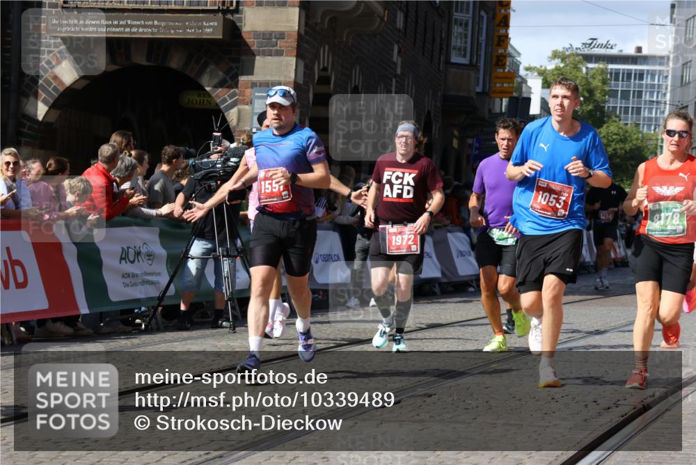13.09.2026 - 21. swb-Marathon Bremen Strokosch-Dieckow http://msf.ph/oto/10339489 13.09.2026 13:20:19 Ziel 205, 411, 431, 495, 511, 1053, 1058, 1252, 1390, 1537, 1551, 1931, 1972, 2343, 2807, 2903, 3240, 3319, 3411, 3690, 4101, 4287, 5340, 5389, 5813, 5837, 6663, 7341, 7404, 7488, 7531, 8263, 9082, 13192, 201, 232, 334, 1197, 1528, 1646, 2493, 2577, 2953, 3813, 4351, 4357, 4358, 5137, 5450, 5493, 6495, 6496, 8178, 9047, 9721, 9949, 13222 meine-sportfotos.de