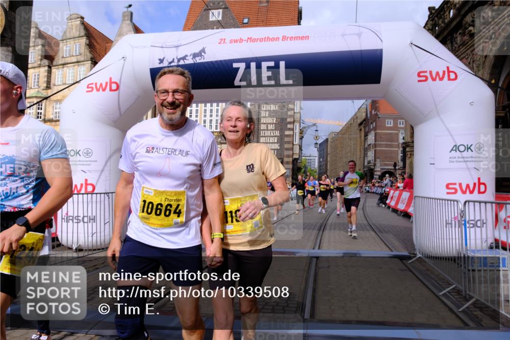 13.09.2026 - 21. swb-Marathon Bremen Tim E. http://msf.ph/oto/10339508 13.09.2026 11:09:38 Ziel 10314, 10556, 10664, 10686, 10694, 10769, 10823, 10981, 10983, 11091, 11225, 11764, 11882, 11883, 11914, 11915, 11987, 11995, 12155, 12322, 12491, 12532, 13607 meine-sportfotos.de