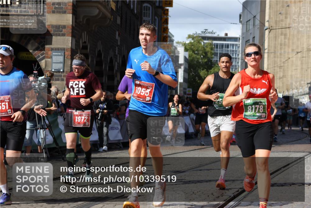13.09.2026 - 21. swb-Marathon Bremen Strokosch-Dieckow http://msf.ph/oto/10339519 13.09.2026 13:20:20 Ziel 205, 411, 431, 495, 511, 655, 1053, 1058, 1252, 1390, 1537, 1551, 1931, 1972, 2343, 2807, 2903, 3240, 3319, 3411, 3690, 4287, 5340, 5389, 5813, 5837, 6663, 7341, 7404, 7488, 7531, 8263, 9082, 9756, 13192, 201, 232, 334, 1197, 1528, 1646, 2493, 2953, 3813, 4351, 4357, 4358, 5137, 5450, 5493, 6495, 6496, 7411, 9047, 9162, 9721, 9949, 13222 meine-sportfotos.de