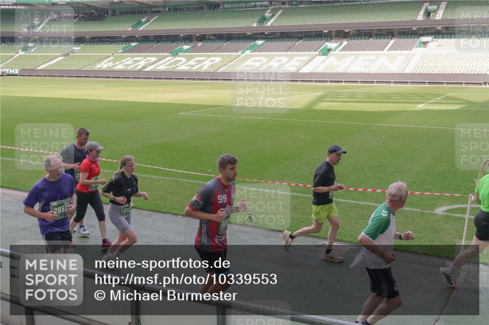 13.09.2026 - 21. swb-Marathon Bremen Michael Burmester http://msf.ph/oto/10339553 13.09.2026 13:19:13 Laufen im Stadion 333, 404, 464, 486, 512, 546, 732, 753, 837, 921, 938, 1066, 1156, 1431, 1506, 1765, 1844, 1868, 1916, 2056, 2123, 2137, 2224, 2240, 2294, 2315, 2357, 2358, 2453, 2557, 2563, 2614, 2622, 2626, 2689, 2702, 2703, 2722, 2756, 2786, 2843, 2845, 2849, 2857, 2879, 2880, 2893, 2944, 2983, 2999, 3031, 3046, 3059, 3072, 3096, 3100, 3116, 3146, 3189, 3198, 3210, 3243, 3263, 3285, 3287, 3315, 3476, 3537, 3619, 3633, 3654, 3740, 3879, 4478 meine-sportfotos.de