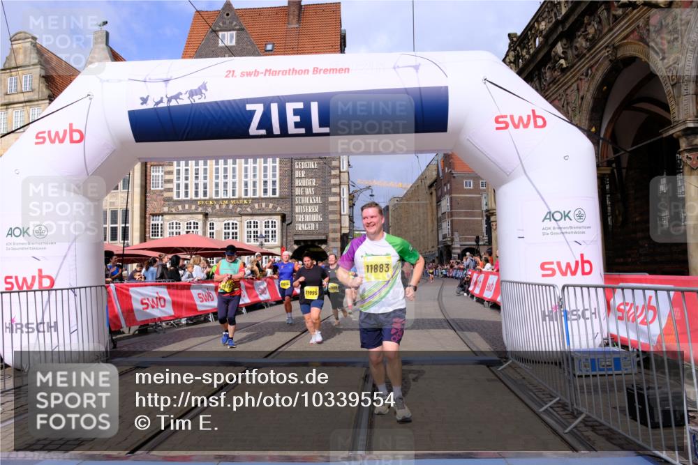 13.09.2026 - 21. swb-Marathon Bremen Tim E. http://msf.ph/oto/10339554 13.09.2026 11:09:39 Ziel 10314, 10556, 10664, 10686, 10694, 10769, 10823, 10981, 10983, 11225, 11764, 11882, 11883, 11914, 11915, 11987, 11995, 12155, 12322, 12474, 12491, 12532, 13607 meine-sportfotos.de