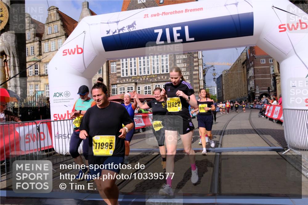 13.09.2026 - 21. swb-Marathon Bremen Tim E. http://msf.ph/oto/10339577 13.09.2026 11:09:42 Ziel 10314, 10556, 10664, 10686, 10694, 10769, 10823, 10981, 10983, 11225, 11764, 11882, 11883, 11914, 11915, 11995, 12322, 12474, 12491, 12532, 13607 meine-sportfotos.de