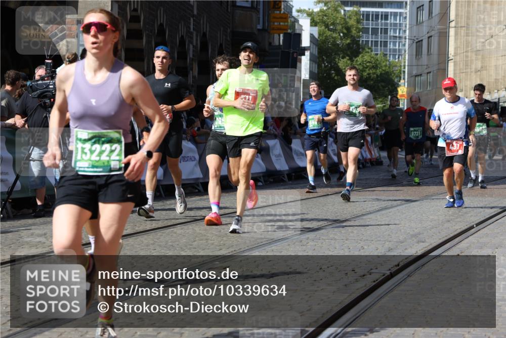 13.09.2026 - 21. swb-Marathon Bremen Strokosch-Dieckow http://msf.ph/oto/10339634 13.09.2026 13:20:24 Ziel 205, 431, 495, 511, 655, 1053, 1058, 1252, 1390, 1537, 1551, 1931, 1972, 2122, 2343, 2807, 2885, 2903, 3240, 3411, 3685, 3690, 4287, 5340, 5389, 5813, 5837, 6663, 7341, 7404, 7488, 7531, 9518, 9756, 13192, 876, 1197, 1528, 1646, 2493, 2953, 3813, 4174, 4357, 4358, 5493, 5855, 6495, 6496, 7411, 9162, 9721, 9949 meine-sportfotos.de