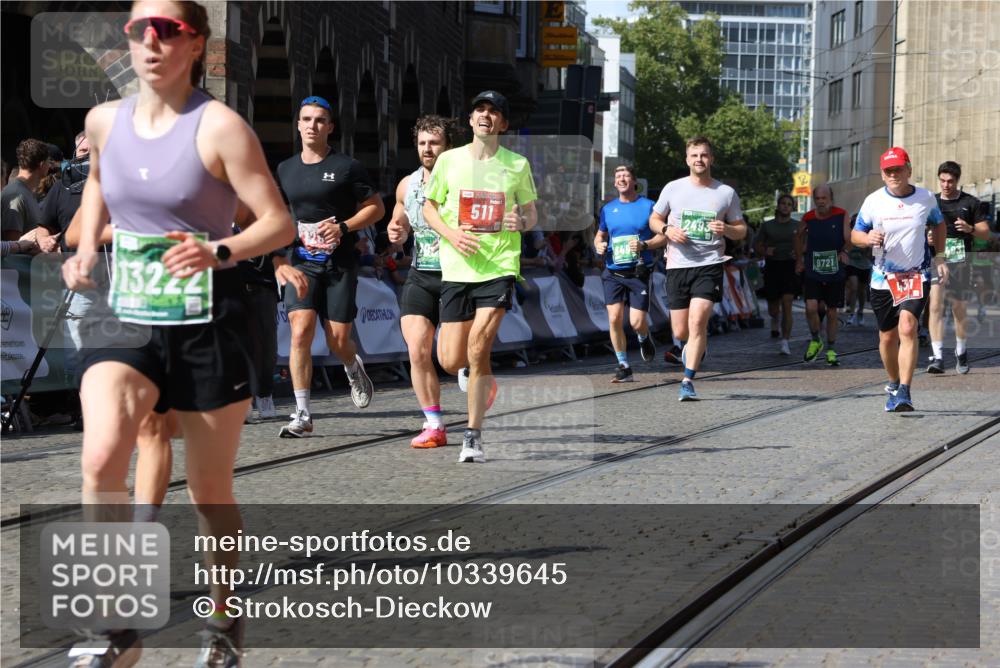 13.09.2026 - 21. swb-Marathon Bremen Strokosch-Dieckow http://msf.ph/oto/10339645 13.09.2026 13:20:24 Ziel 205, 431, 495, 511, 655, 1053, 1058, 1252, 1390, 1537, 1551, 1931, 1972, 2122, 2343, 2807, 2885, 2903, 3240, 3411, 3685, 3690, 4287, 5340, 5389, 5813, 5837, 6663, 7341, 7404, 7488, 7531, 9518, 9756, 13192, 876, 1197, 1528, 1646, 2493, 2953, 3813, 4174, 4357, 4358, 5493, 5855, 6495, 6496, 7411, 9162, 9721, 9949 meine-sportfotos.de