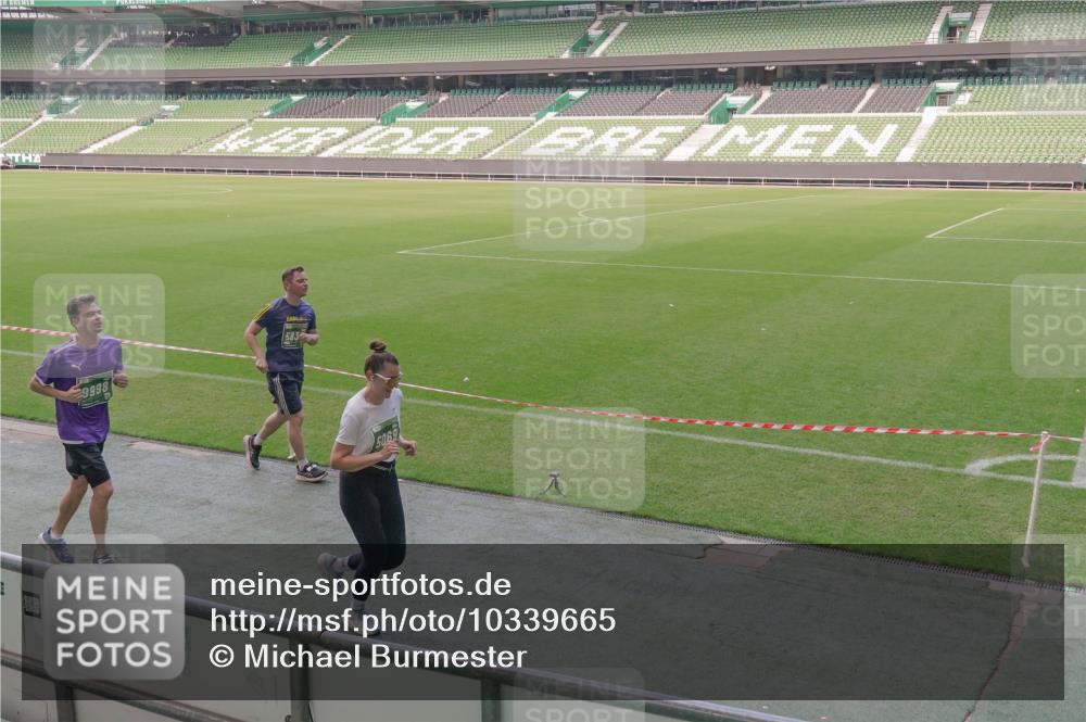 13.09.2026 - 21. swb-Marathon Bremen Michael Burmester http://msf.ph/oto/10339665 13.09.2026 13:19:26 Laufen im Stadion 333, 404, 464, 486, 512, 546, 732, 753, 837, 921, 938, 1066, 1129, 1156, 1431, 1506, 1756, 1765, 1815, 1844, 1868, 1916, 2028, 2056, 2123, 2137, 2224, 2240, 2294, 2315, 2357, 2358, 2453, 2533, 2557, 2563, 2614, 2622, 2626, 2689, 2694, 2695, 2702, 2703, 2722, 2756, 2786, 2843, 2845, 2849, 2857, 2879, 2880, 2944, 2983, 2999, 3031, 3046, 3059, 3072, 3096, 3100, 3116, 3146, 3189, 3198, 3210, 3243, 3263, 3285, 3287, 3310, 3315, 3476, 3537, 3619, 3633, 3740, 3879, 4478 meine-sportfotos.de