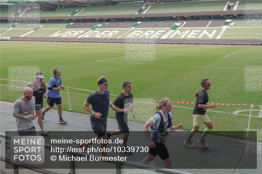 13.09.2026 - 21. swb-Marathon Bremen Michael Burmester http://msf.ph/oto/10339730 13.09.2026 13:19:34 Laufen im Stadion 333, 464, 486, 512, 546, 921, 938, 1066, 1129, 1156, 1409, 1431, 1446, 1506, 1756, 1765, 1815, 1916, 2028, 2123, 2137, 2224, 2240, 2294, 2315, 2349, 2453, 2533, 2557, 2563, 2614, 2622, 2626, 2689, 2694, 2695, 2702, 2703, 2722, 2756, 2786, 2843, 2845, 2849, 2857, 2879, 2944, 2983, 2999, 3031, 3046, 3059, 3072, 3096, 3100, 3116, 3189, 3198, 3243, 3263, 3264, 3285, 3287, 3310, 3315, 3619, 3740, 3879, 4478 meine-sportfotos.de