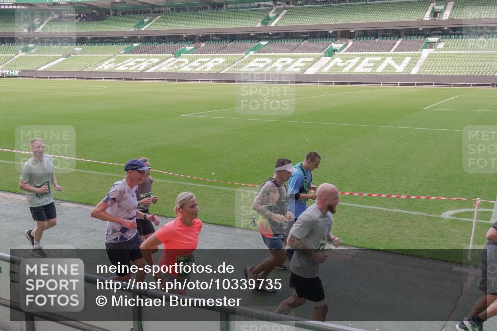 13.09.2026 - 21. swb-Marathon Bremen Michael Burmester http://msf.ph/oto/10339735 13.09.2026 13:19:35 Laufen im Stadion 333, 464, 486, 512, 546, 921, 938, 1066, 1129, 1156, 1409, 1431, 1446, 1506, 1756, 1765, 1815, 1916, 2028, 2123, 2137, 2224, 2240, 2294, 2315, 2349, 2453, 2533, 2557, 2563, 2614, 2622, 2626, 2689, 2694, 2695, 2702, 2703, 2722, 2756, 2786, 2843, 2845, 2849, 2857, 2879, 2944, 2983, 2999, 3031, 3046, 3059, 3072, 3096, 3100, 3116, 3189, 3198, 3243, 3263, 3264, 3285, 3287, 3310, 3315, 3619, 3740, 3879, 4478 meine-sportfotos.de